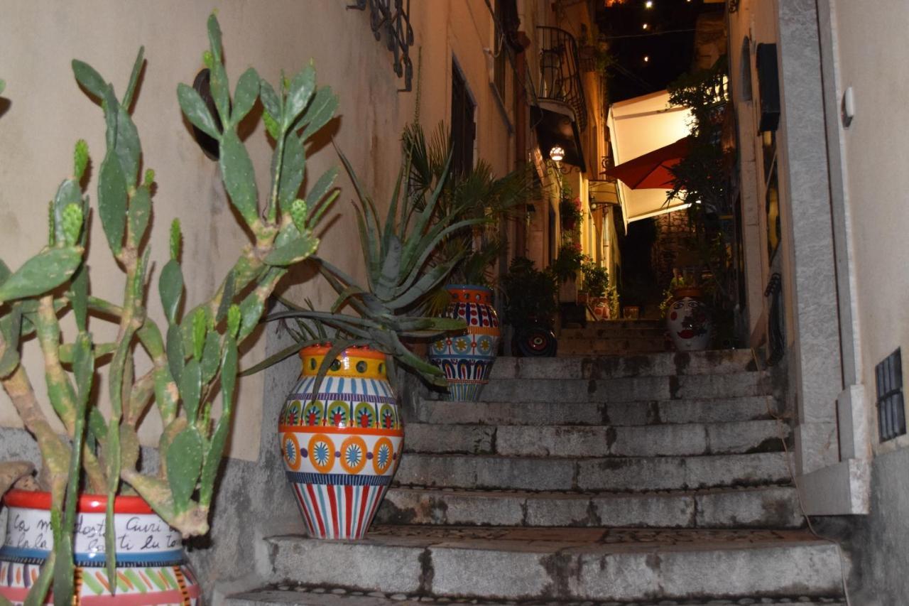 Casa Amelia - Charme In Taormina Villa Kültér fotó